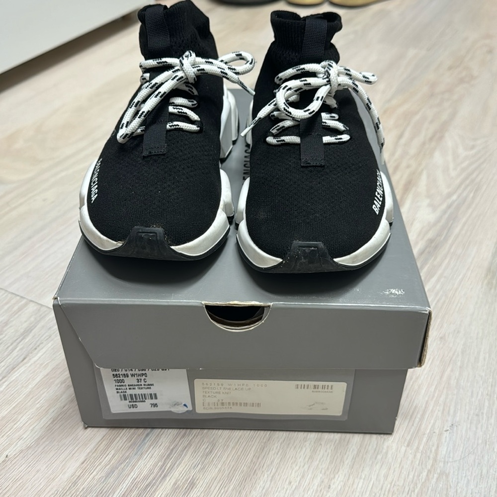 Balenciaga speed sneaker lace up size 37